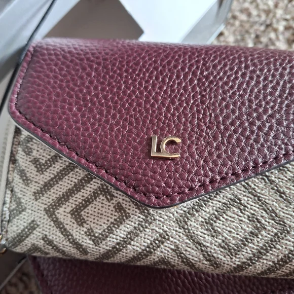 Liz Claiborne Plum Pebbled Leather Wallet and Key Card Case Set - Picture 12 of 12